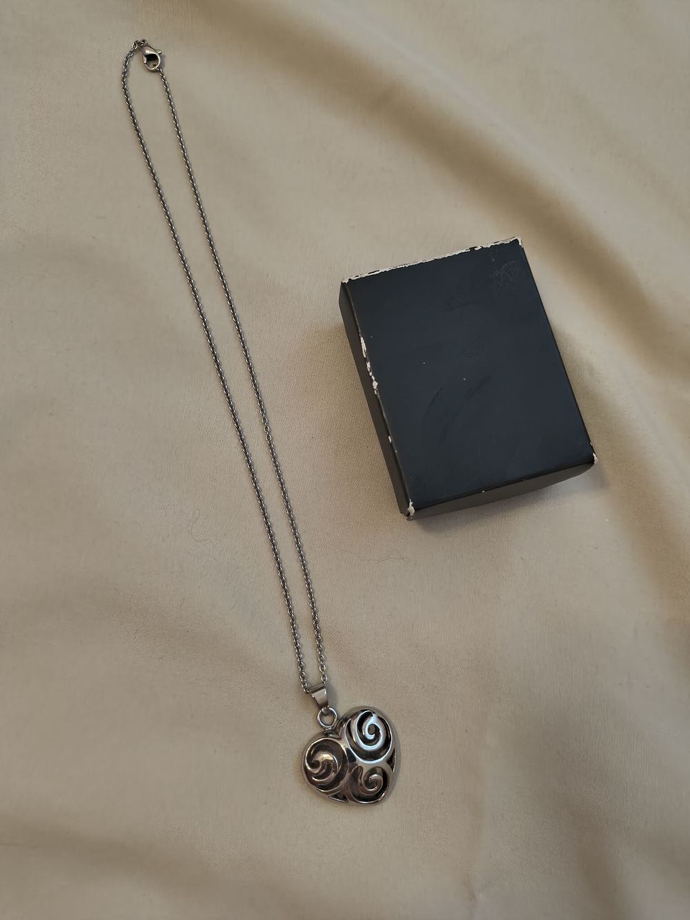 Silver Heart Swirl Pendant Necklace - Silver